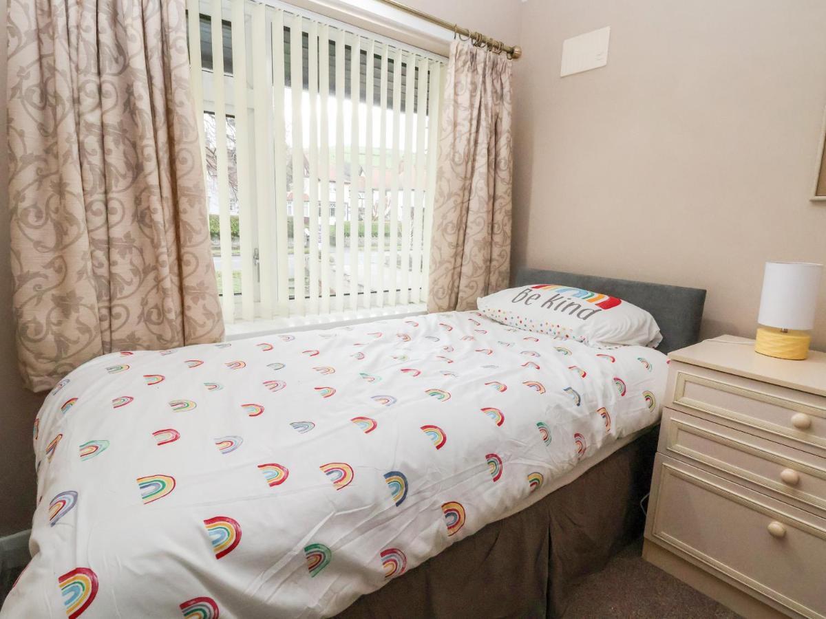 The Hollies Villa Prestatyn Kültér fotó